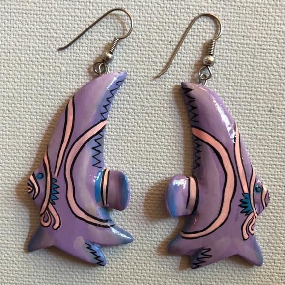 Funky fish lightweight dangle earrings purple - Picture 2 of 7